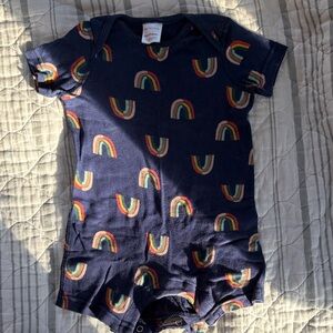 Hanna Andersson Navy with Rainbow Romper 18M